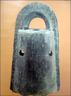 外縁付菱環紐袈裟襷文鐸 静岡天満宮所蔵