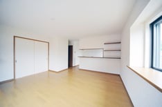 クロス・フロア張り替え・建具改修等の内装リフォーム　三重県　津市　コバヤシ建設