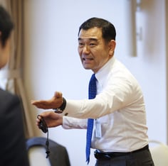 切磋琢磨塾　塾長・外山弘明