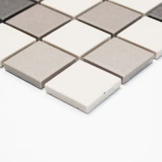 mosaico ceramica antiscivolo per piscina colore bianco nero scacchiera