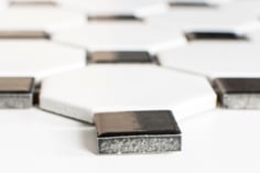 mosaico ceramica ottagono bianco nero