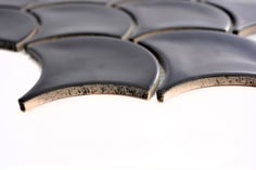 mosaico decorativo in ceramica con forma originale