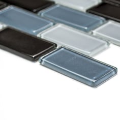 Mosaico Brick CRYSTAL NERO in vetro lucido 25x50mm