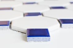 mosaico ceramica ottagono bianco blu cobalto