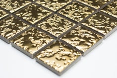 mosaico in ceramica effetto oro in gocce