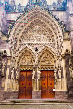 Westportal des Münsters