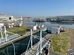 尼崎閘門（尼ロック）