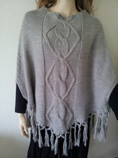 Strick-Poncho fr.9.-