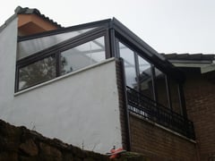 Techo móvil en aluminio marrón 8017