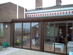 Techo móvil con aperturas correderas