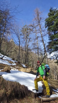 Beim Aufstieg. Im Hintergrund der Hexenbusen.