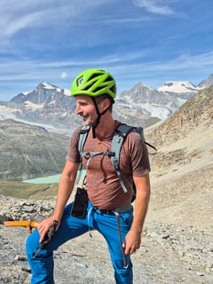 ...vor grossartiger Kulisse.