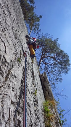 Olli in der letzten Seillänge der Métatarses (6a).