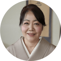 Eriyo Watanabe, Master of Incense and founder of the Renshin Shool of Incense