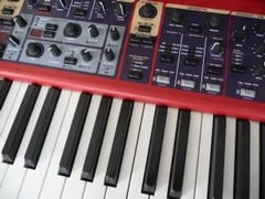 Swingnig Popsicle NORD STAGE