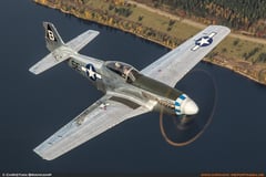Air-to-air-Aufnahme einer P-51 Mustang (Foto: Christian Bramkamp)