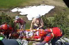 Bergung aus dem Fels, Foto Edelbert Strolz