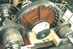 Reparación reductor Zamech. Catálogo repuestos y despiece de recambios para reparar inversor Zamech. Engranaje, bomba y discos embrague Zamech.