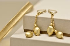 左．K18ﾊﾞﾝｸﾞﾙ　　右．K18ﾋﾟｱｽ