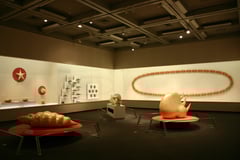 2008年 練馬区立美術館「セロテープ誕生60周年記念　瀬畑 亮 セロテープアート®展」会場風景