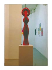 1999年に東京（銀座）の画廊でアーティストとして展覧会デビュー