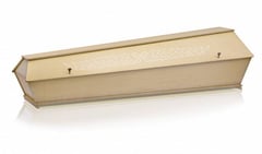 "Gemeinde Sarg" Sarg aus Multiplex Pappel Farbe Eiche, patiniert, lackiert Bodenleisten Palme gefräst Zierschrauben Nr. 2 AKU / Sarg wird von den Gemeinden zu verfügung gestellt.