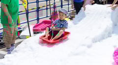 雪のそりは速い