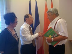 SE Trinh Ngoc Thai et Mr Gayssot