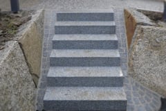 Stiegenanlage Naturstein