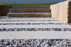 Stiegenanlage Naturstein