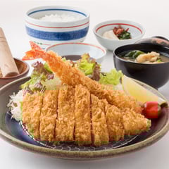 ロースエビフライ定食　1500円（税込1650円）