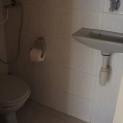 salle d'eau dans l'entrée