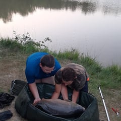 camping avec etang de peche