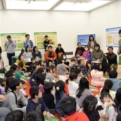 2015年 横浜市民ギャラリーあざみ野　セロテープアート®︎展　ワークショップ風景