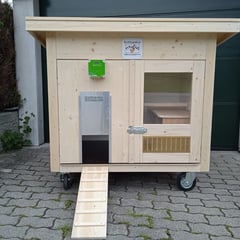 Mit Kerbl Hühnerklappe