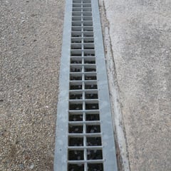 外構・エクステリア工事施工例　Ｕ字溝　グレーチング