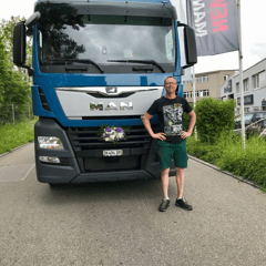 TGX 16.460 6x2-4 von Kunz Transport AG, Egg bei Zürich