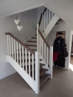 Wangentreppe in weiß