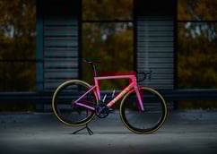Filmisch portret van een S-Works racefiets.