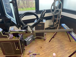 Eine Hand Spritzgussmaschine, einen Schredder und Extruder zum verarbeiten von Plastik Müll