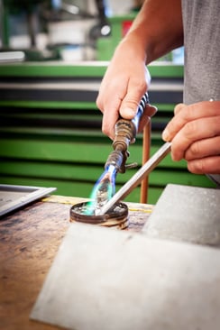 Spenglerei Stefan Müggler GmbH Spenglerarbeiten Dachgauben Dachfenster Ortbrettverkleidung