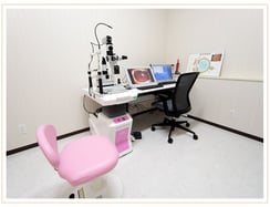 かとう内科眼科クリニック_眼科診察室