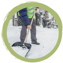 Warum Streusalz schadet und welche umweltverträglichen Alternativen es gibt