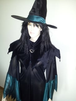 Rock, Schulterkragen,Hut, Gr.36/38, Fr.38.-