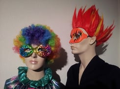 Perücken Fr. 4.-/6.-, Masken Fr. 2.-/6.-