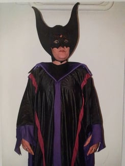 Malefizia, langes Kleid mit Fledermausärmel, Fr.35.- Gr.von M-XL tragbar