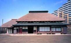 旧松澤家住宅　附　倉屋 東京都北区指定有形文化財（建造物） 平成11年3月31日指定　http://www.city.kita.tokyo.jp/misc/history/history/da40.htm