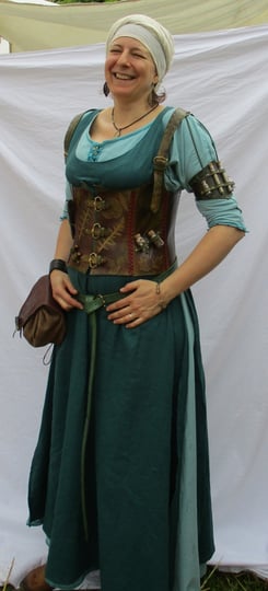 Serre taille en cuir végétal thème guérisseuse ou elfe