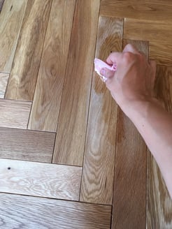 無垢フローリング 補修 傷 アンドウッド 新潟