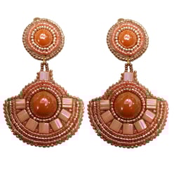 Clips d'oreille création brodée